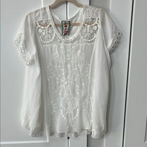 Johnny Was White Embroidered Lace-Yoke Blouse